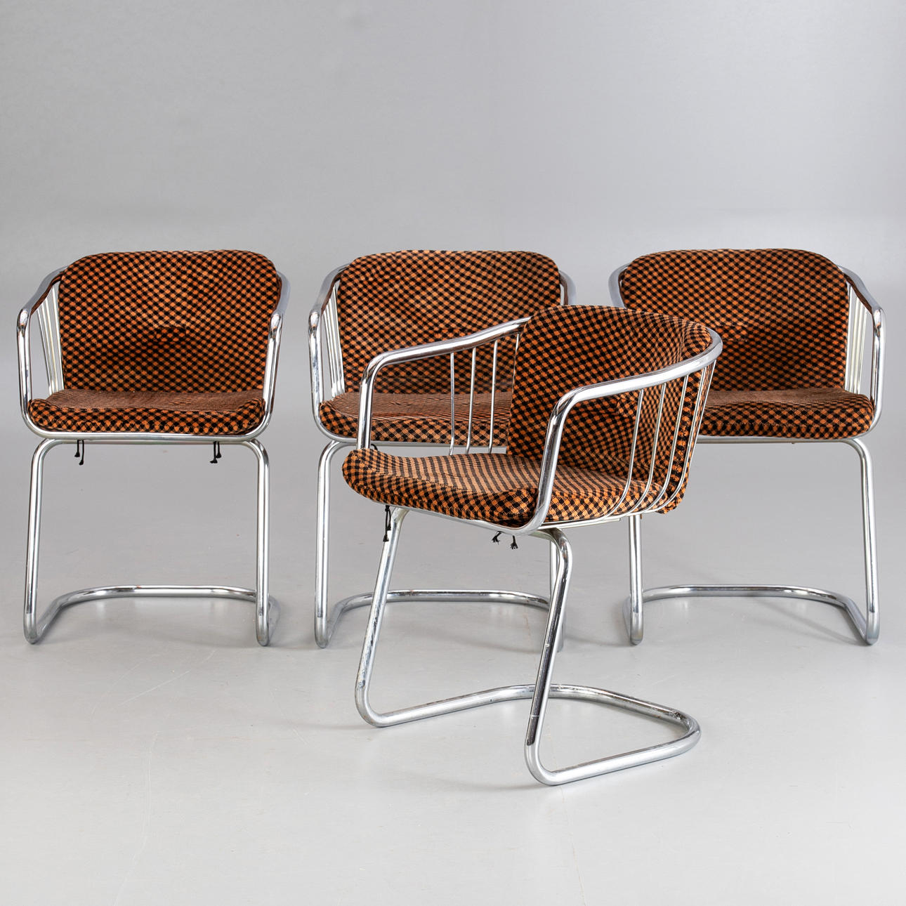 4 cantilever stolar, 1970-tal.