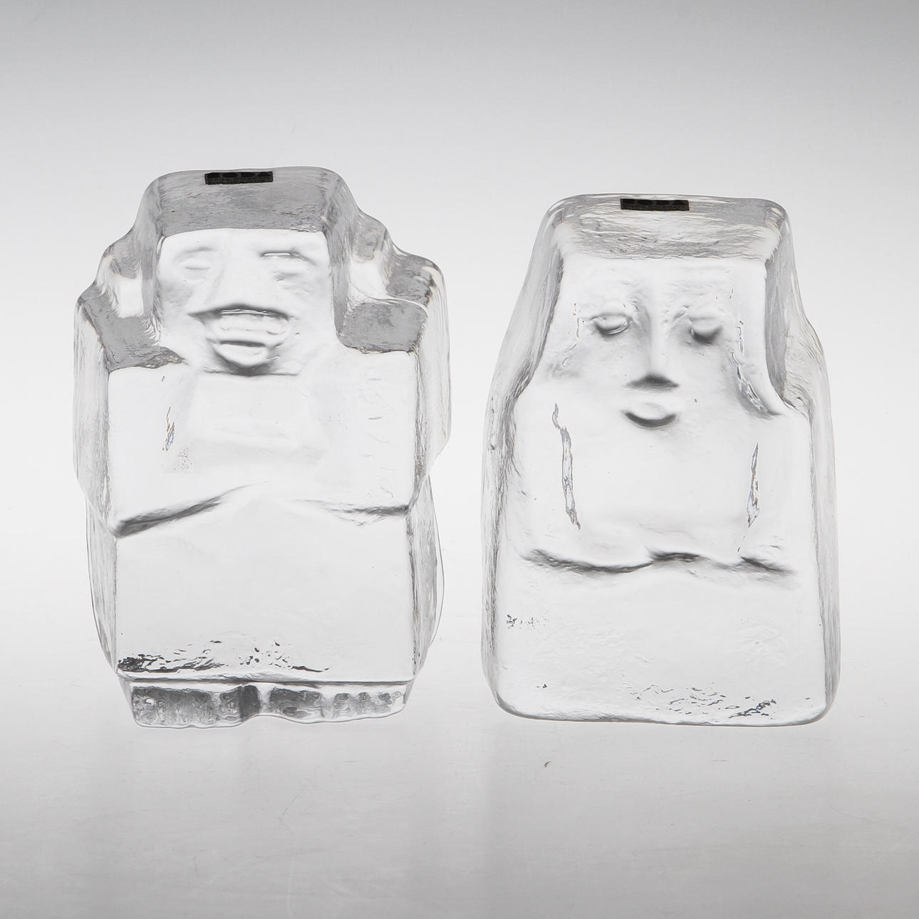 BOKSTÖD, 2 st, glas, Erik Höglund, Boda.