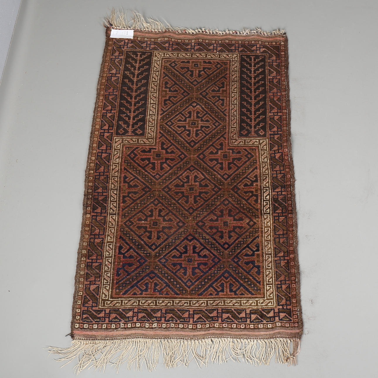MATTA. Orientalisk, Beluch, Iran, Semiantik, Ca 115x74 cm.