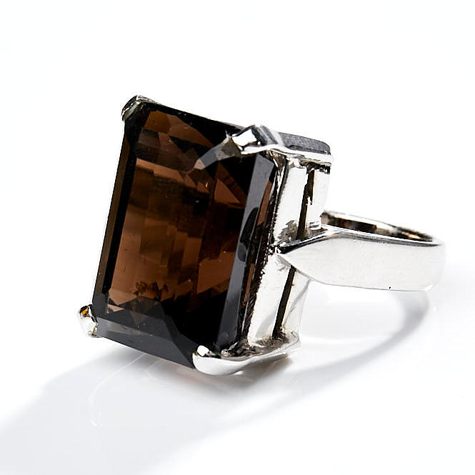 RING, Silver samt Syntetisk turmalin.