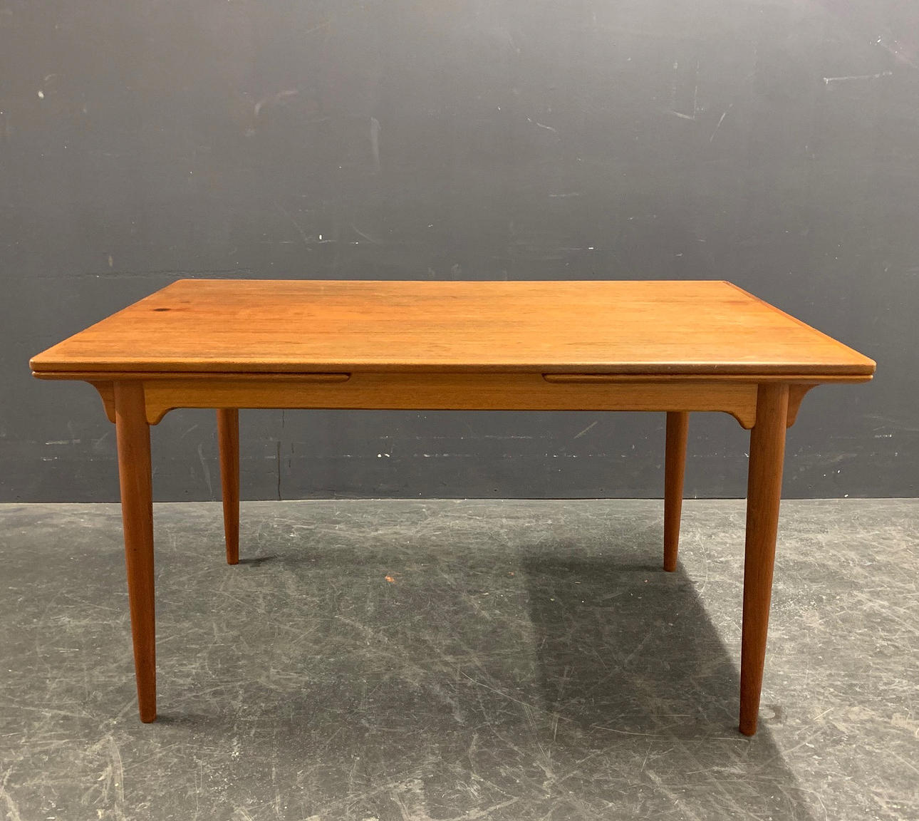 SPISEBORD TEAK OMANN JUNIOR.