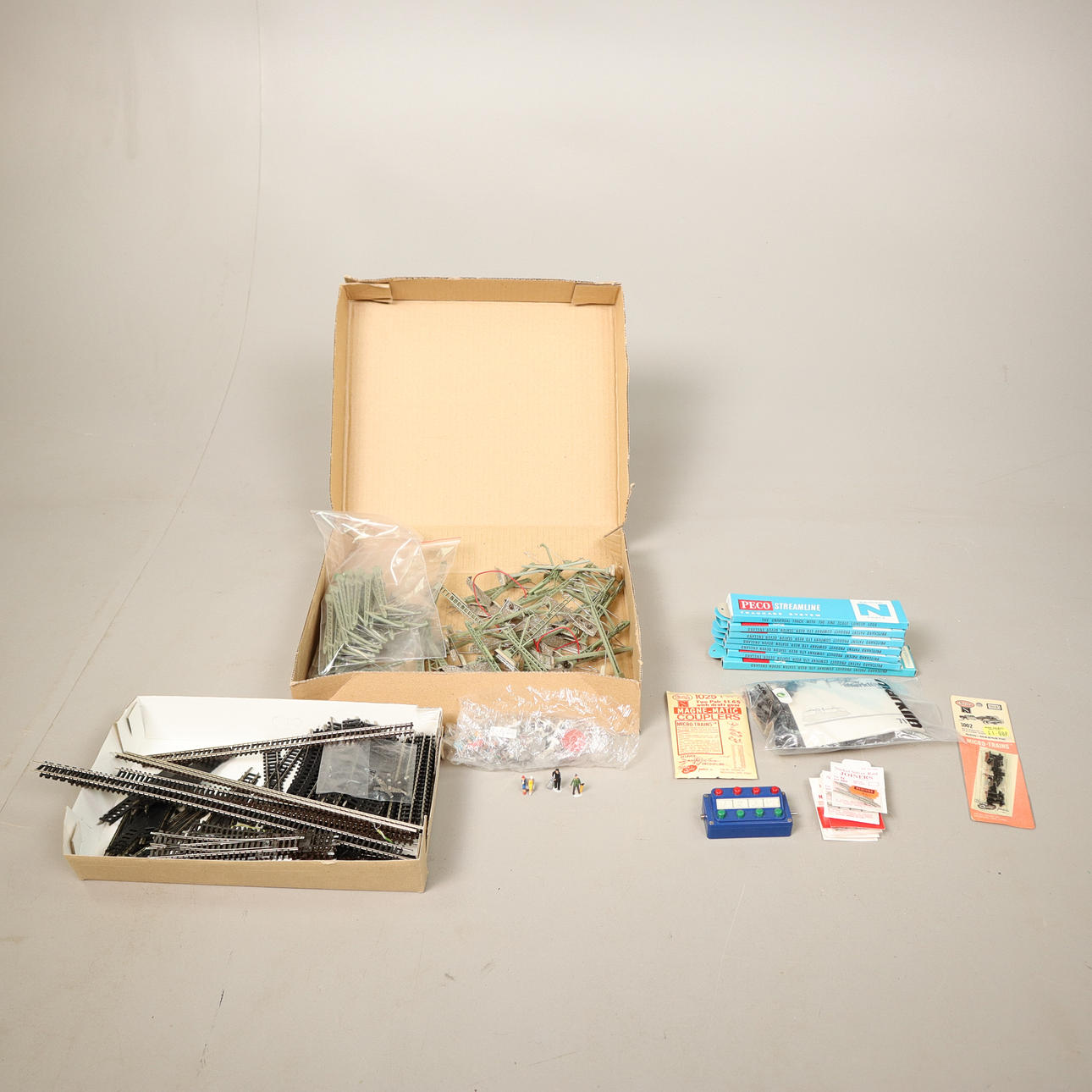 MODELLTÅG räls mm N-skala.