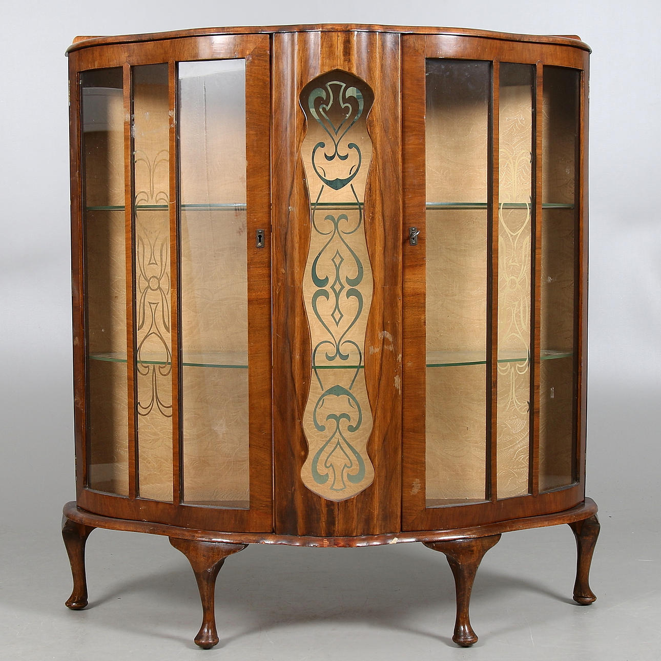 VITRINSKÅP, England, 1900-talets första hälft.