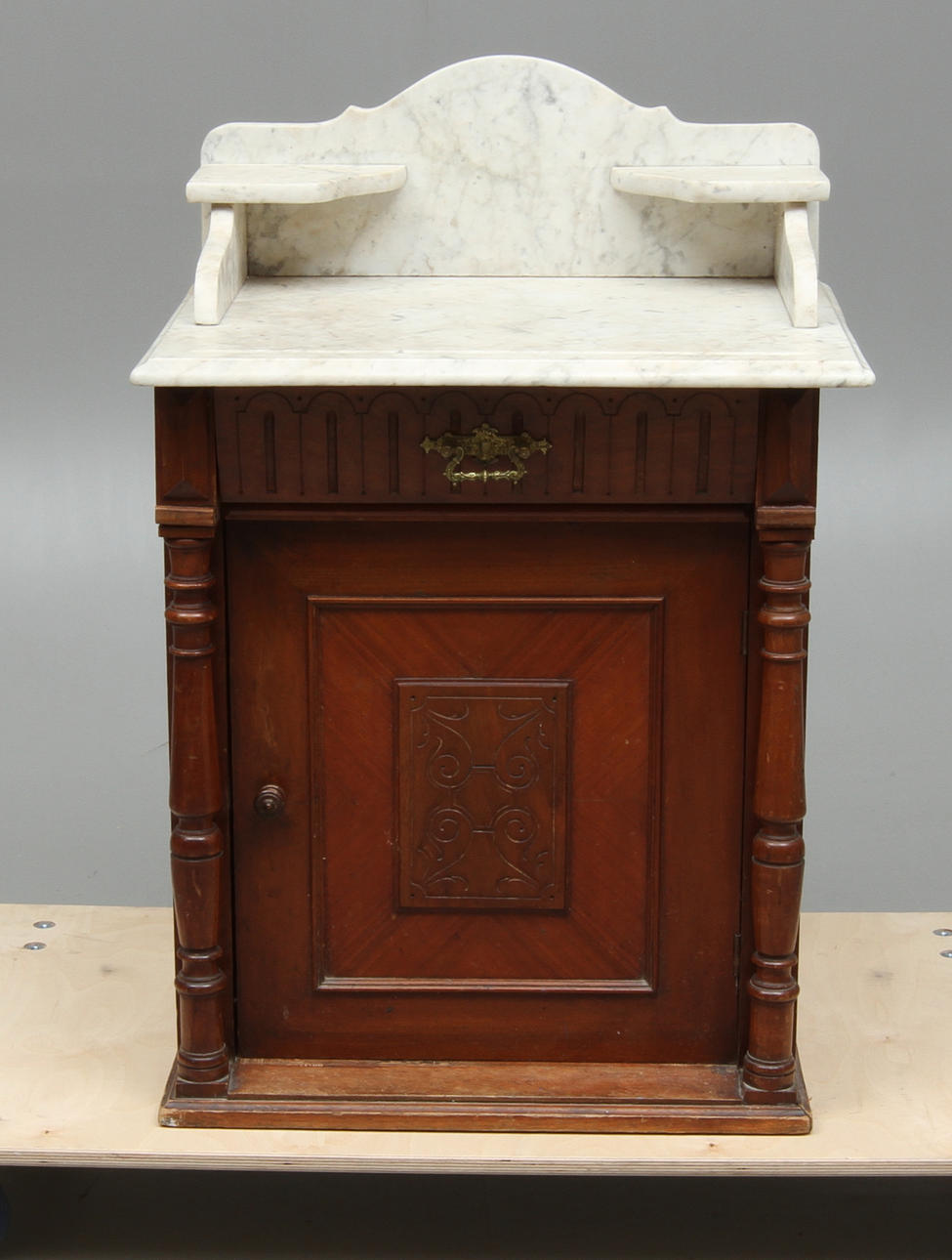 LAVOAR, nyrenässans, 1800-talets slut.