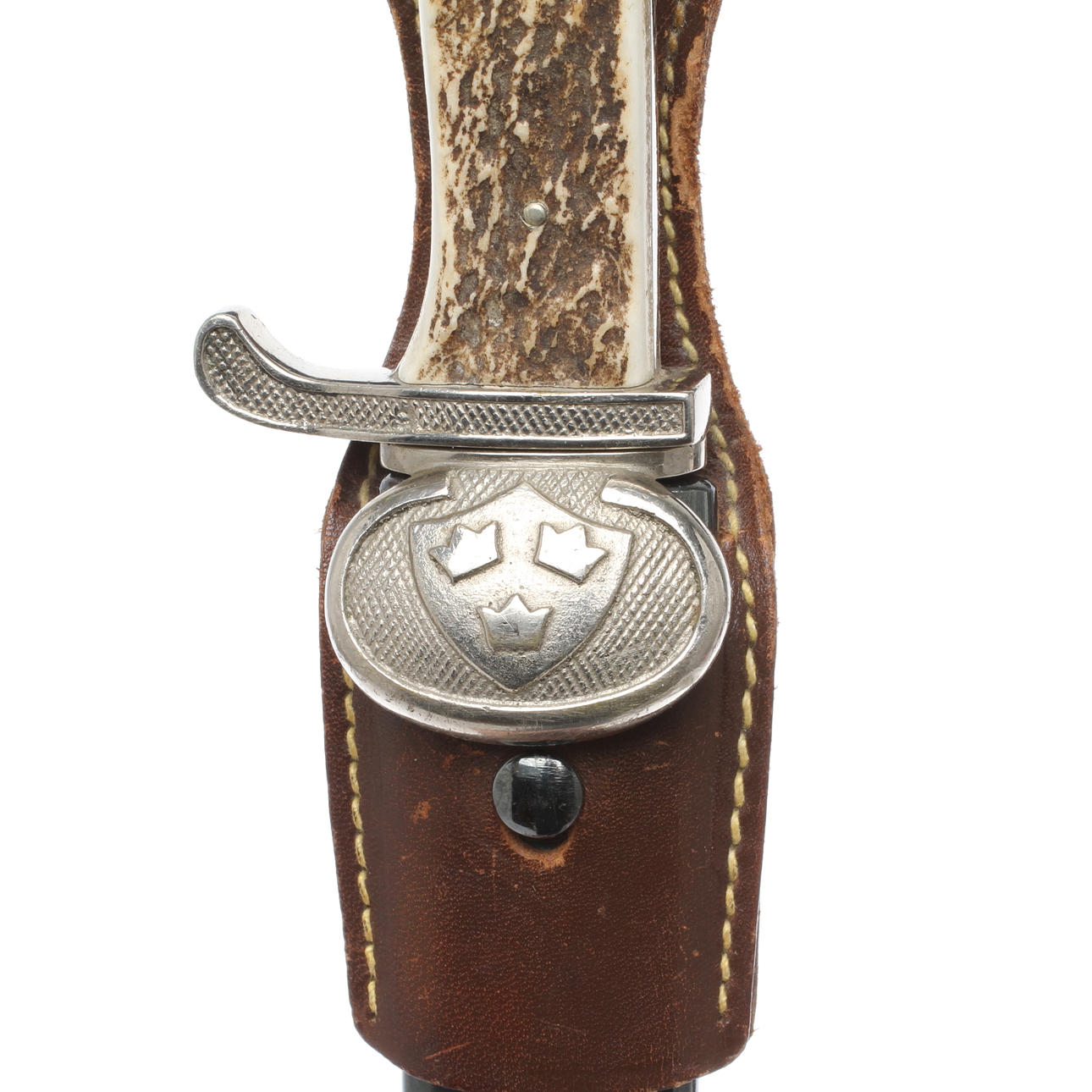 PERMISSIONSBAJONETT med sköld, ovanlig dekor av tre kronor, F.M. Mattsson, Mora.