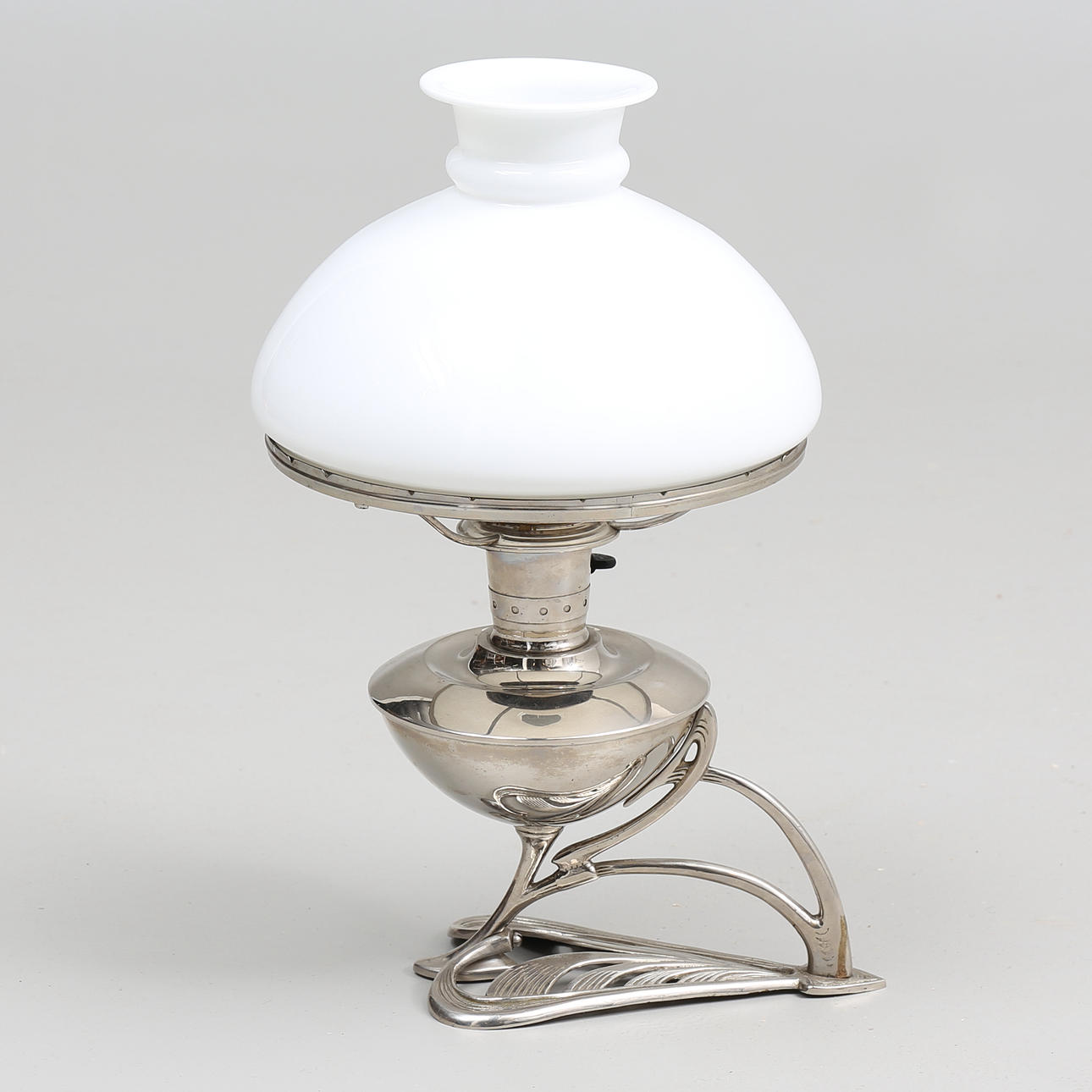 BORDSLAMPA, 1900-tal.