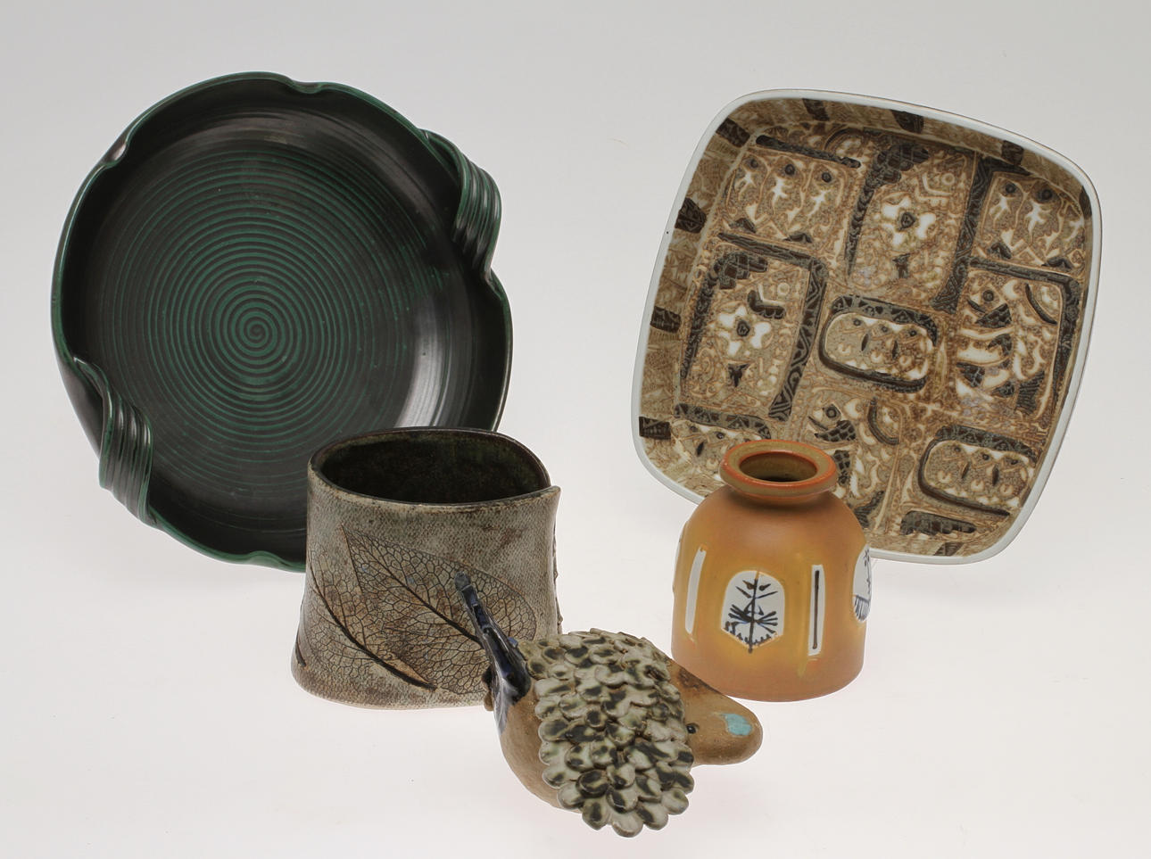 PARTI KERAMIK, 5 delar, 1900-tal.