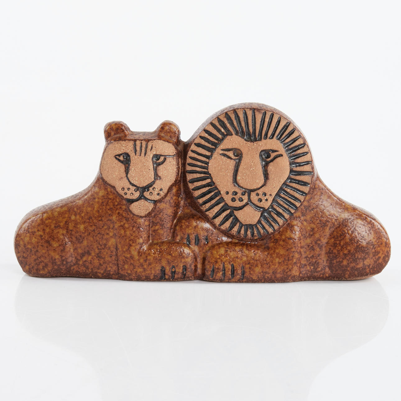 LISA LARSON. Figurine, lion couple.