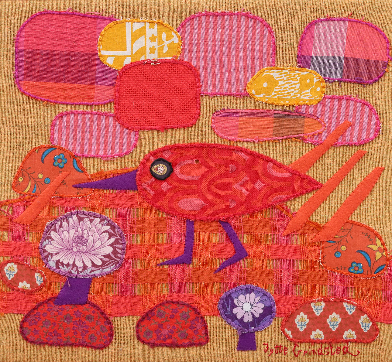 JYTTE GRINDSTED. Roter Vogel, Stoff, signiert.