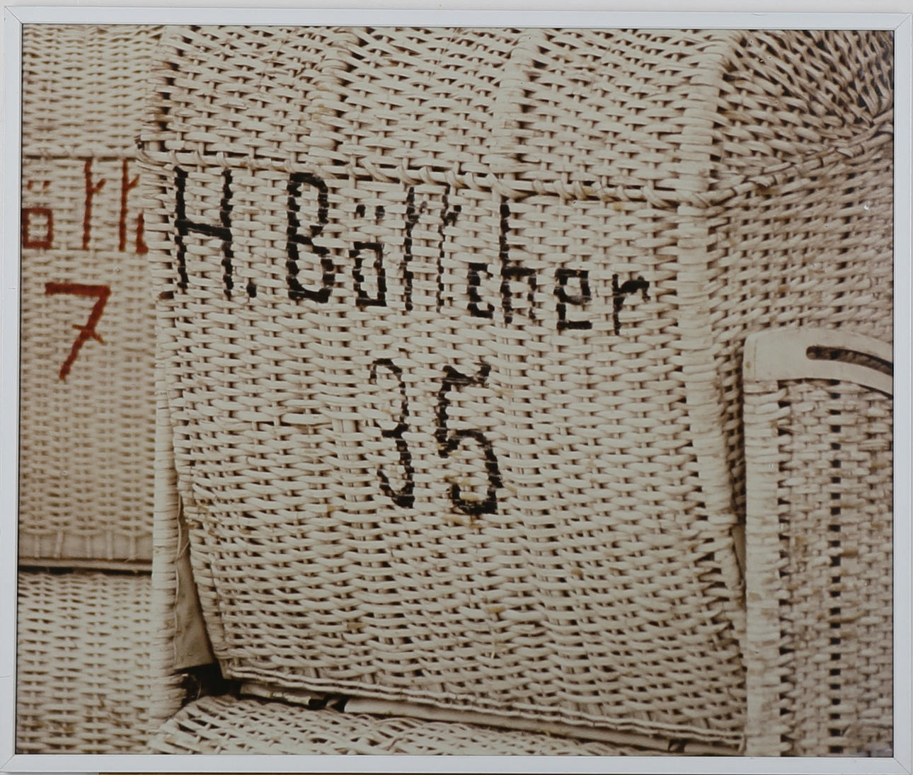 WOLFGANG LANG. Fotografi. Solstol, A tergo signerad WOLA.