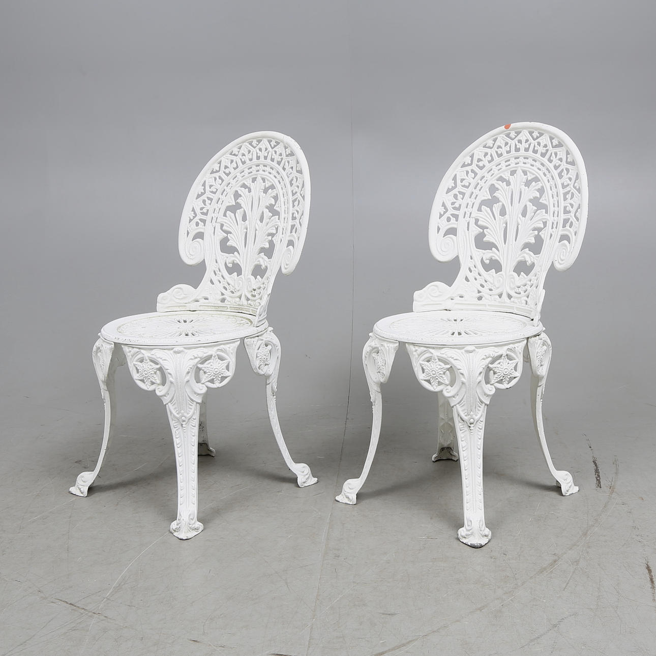 TRÄDGÅRDSSTOLAR, ett par, 1900-tal.