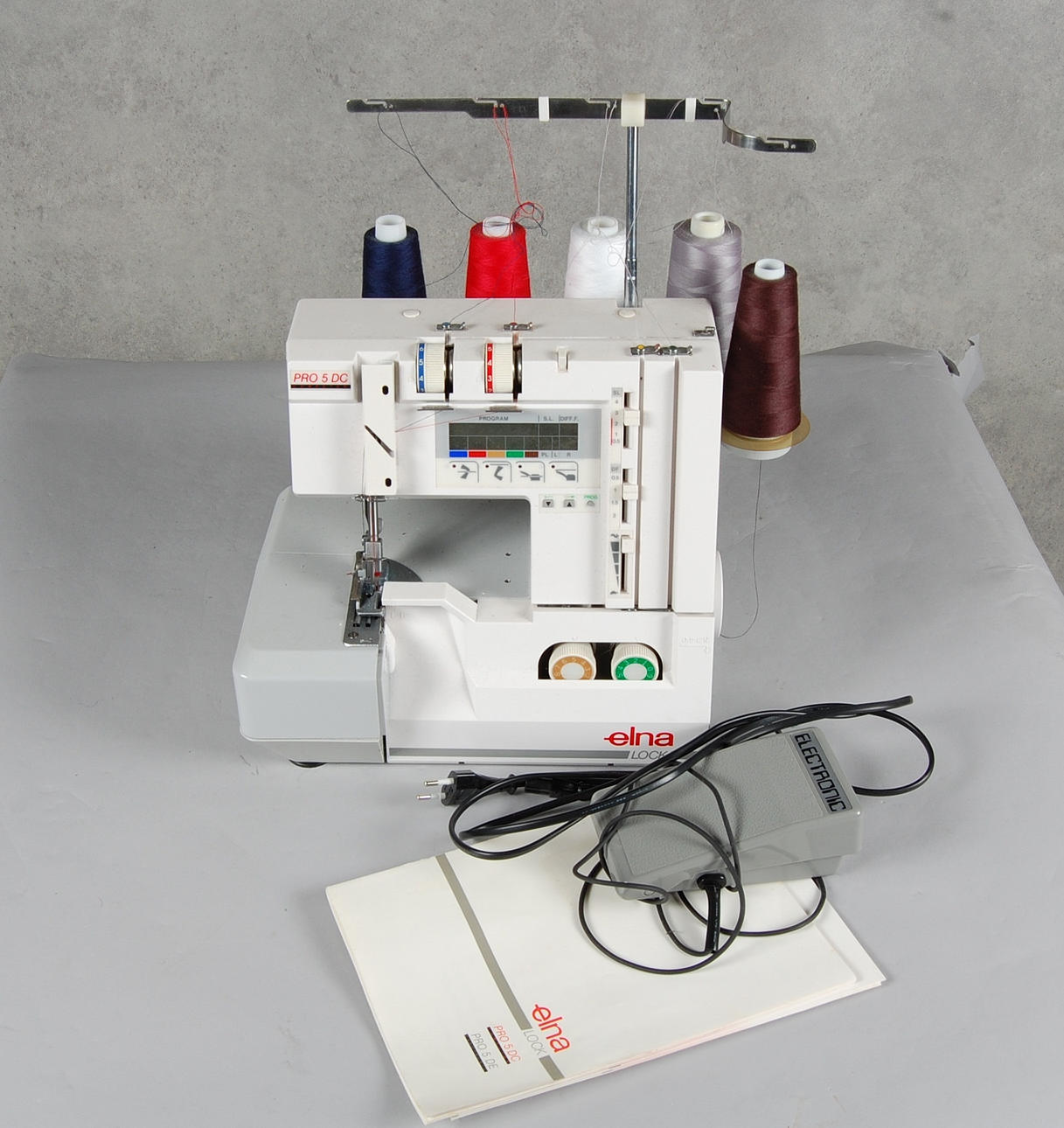 OVERLOCKMASKIN, Elna Lock, PRO5DC.