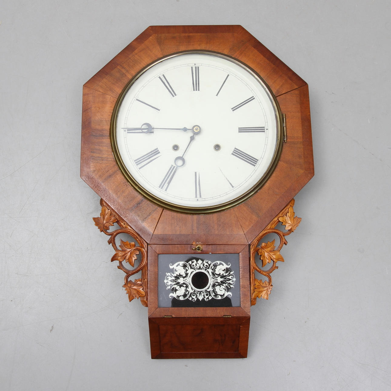 VÄGGUR, Amerikaur, 1900-talets början.