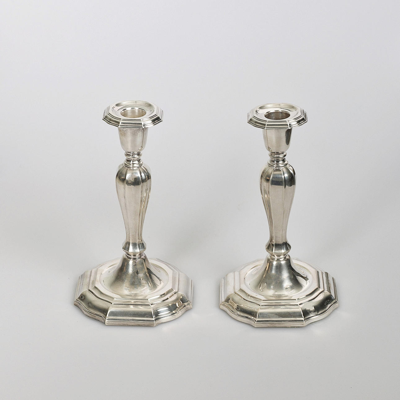 LJUSSTAKAR, 1 par, silver, CG Hallberg, 1955.