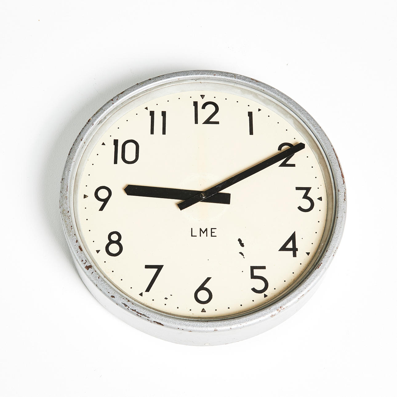 INDUSTRIKLOCKA, LM Ericsson, 1900-talets början, grålackerad.