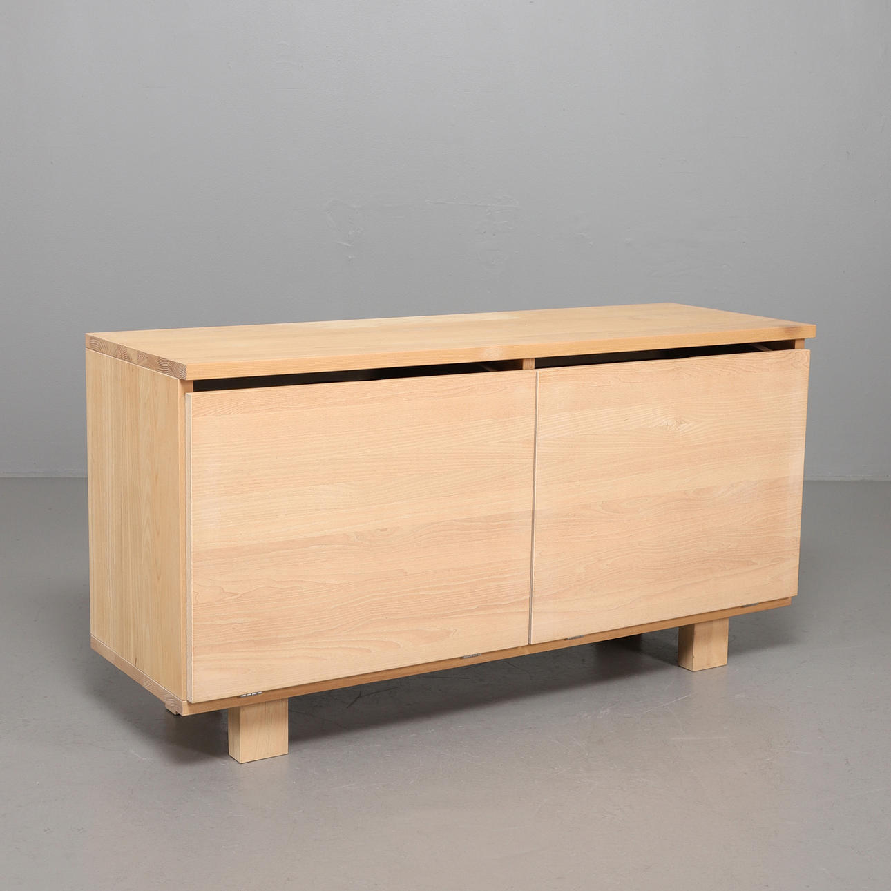 SKÄNK, ask, Möbel-shop Sven Larsson, Malmö.