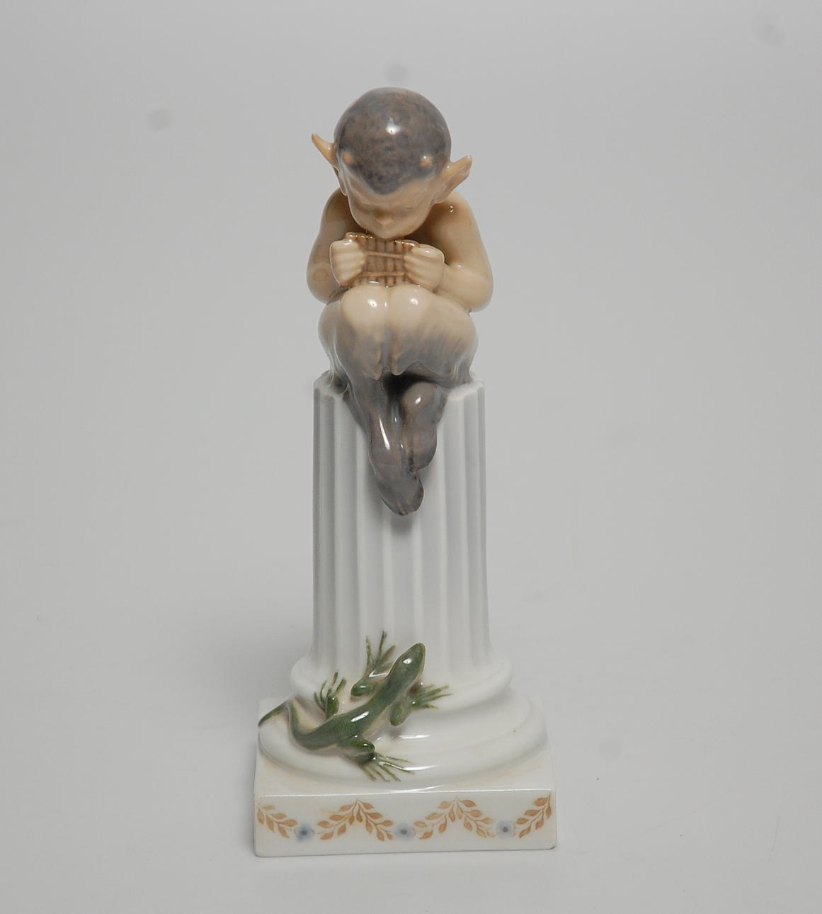 FIGURIN, porslin, " Satyr " Royal Copenhagen.