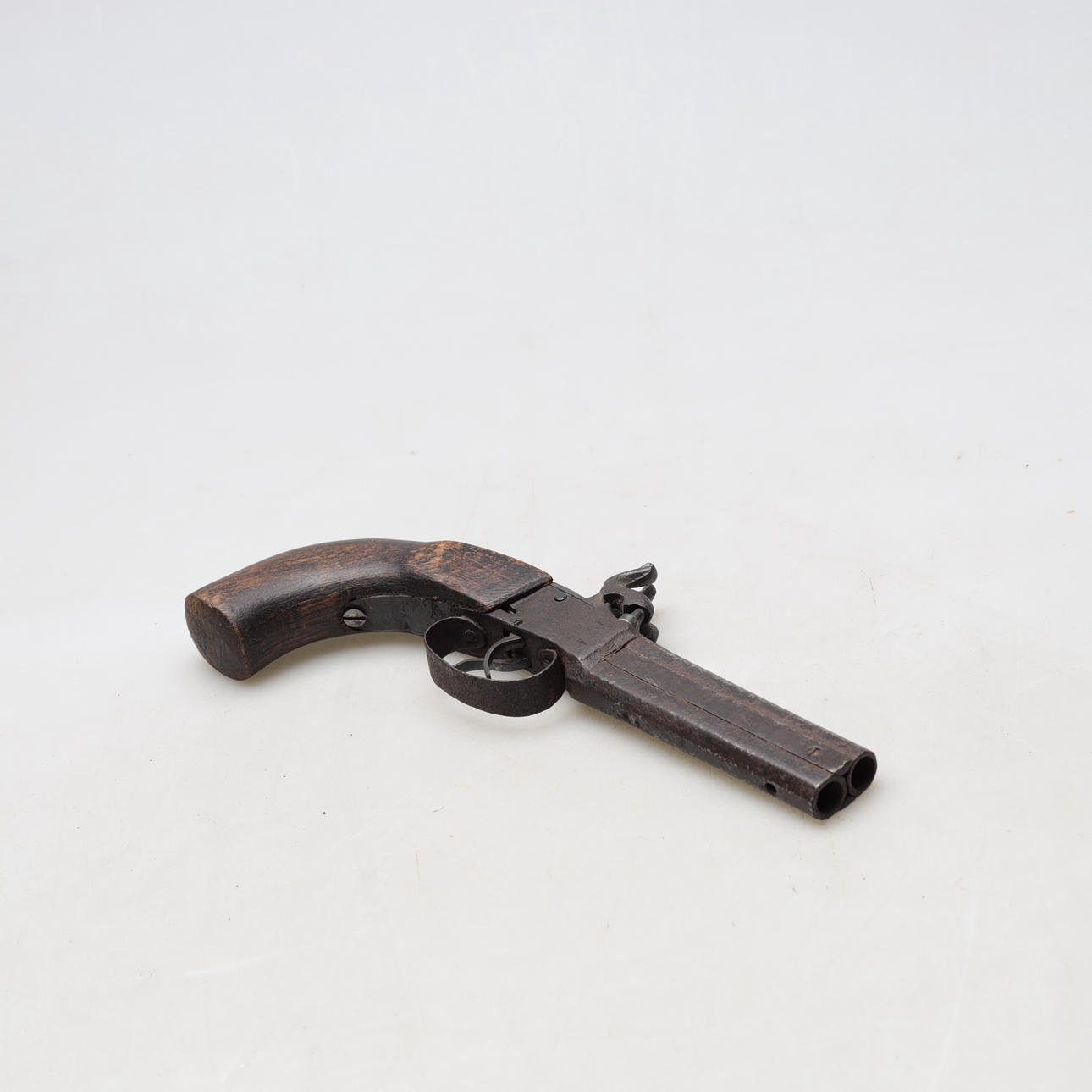 PISTOLA, de dos cañones. 1800.