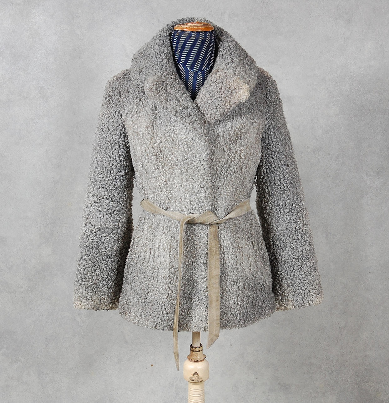 PÄLSJACKA, med mockaskärp, fårskinn.