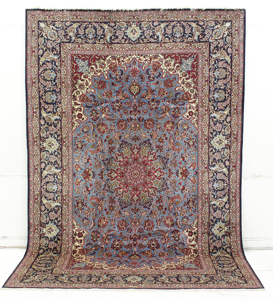 MATTA, Orientalisk, silkes Isfahan, signerad, 310 x 206 cm.