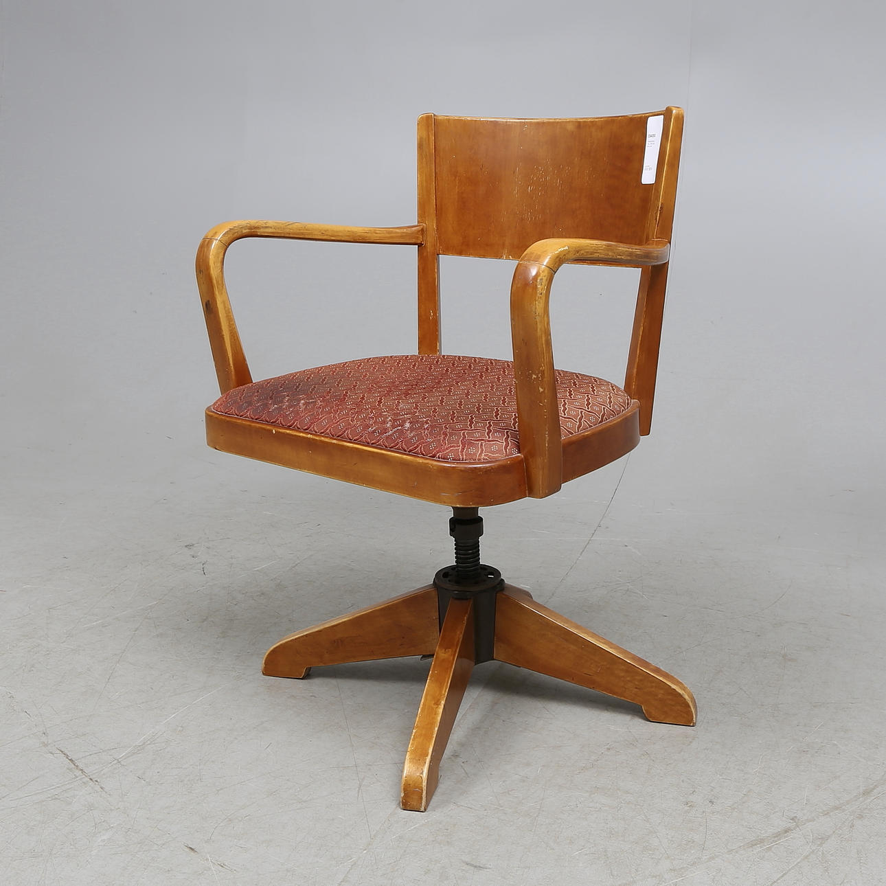 SKRIVBORDSSTOL, 1900-talets första hälft.