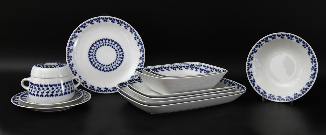 MATSERVIS, 57 delar, "Swedish Blue", Carl-Harry Stålhane, Rörstrand.