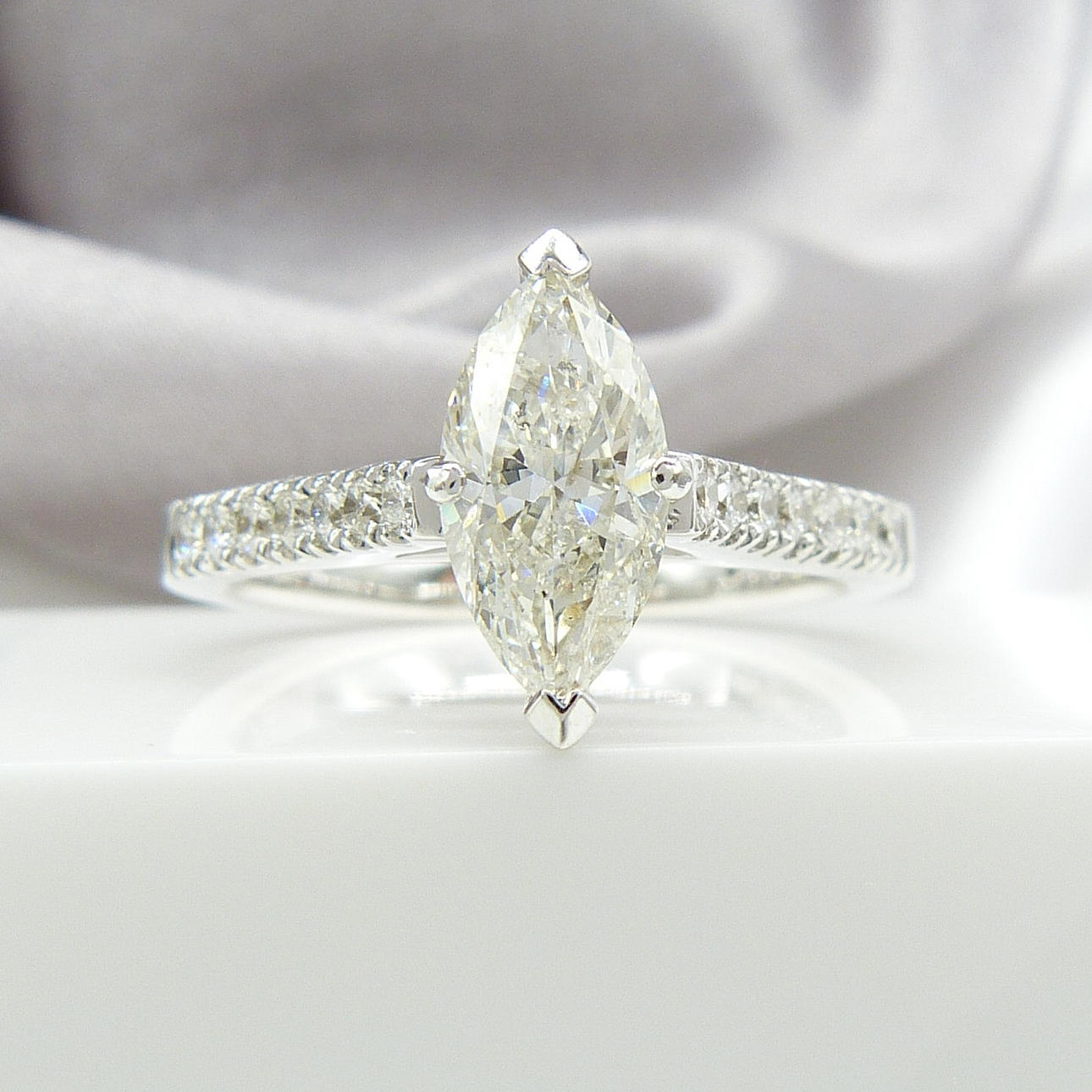 MARQUISE DIAMANTRING, 1.38ct.