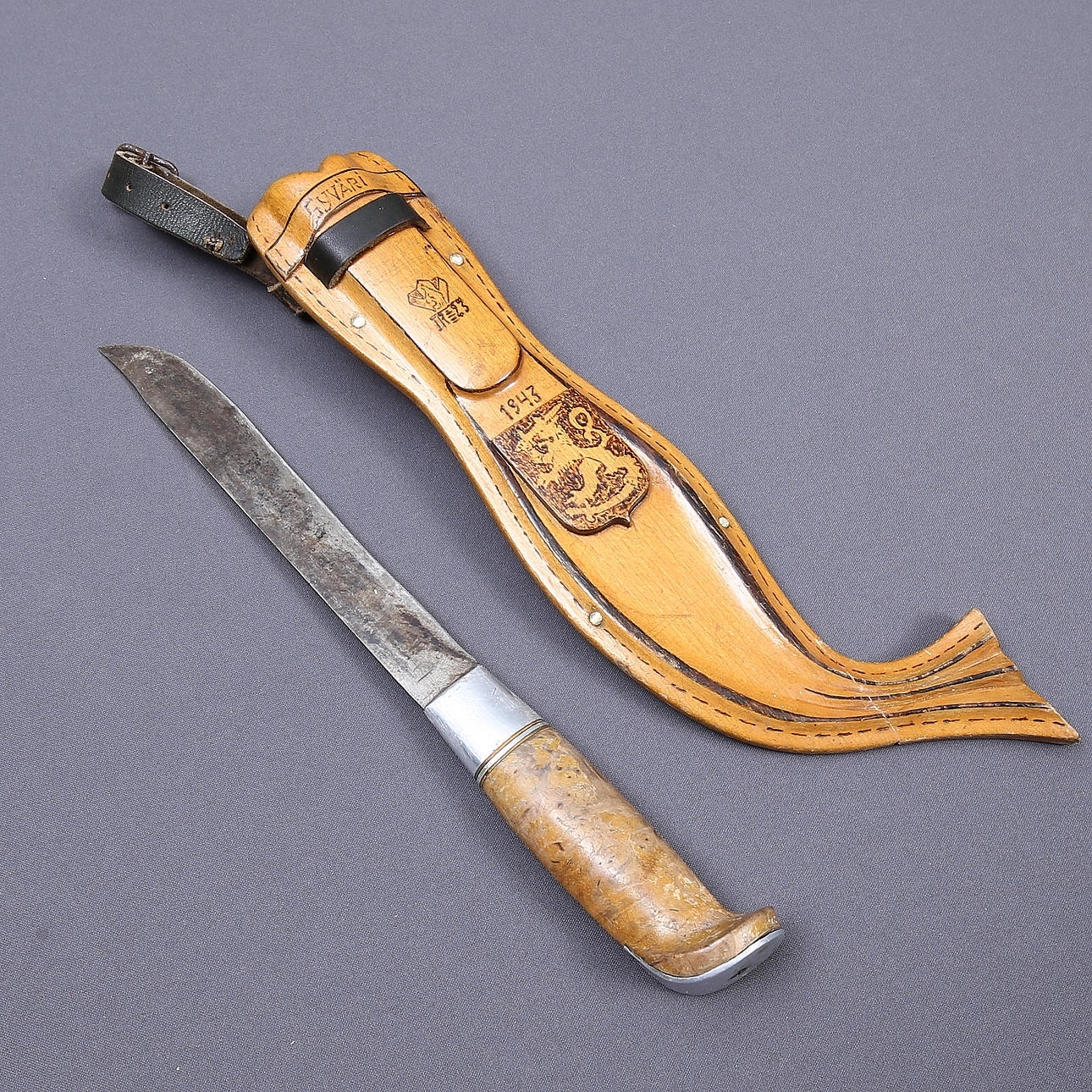 KNIV, Finland, dateret 1943.