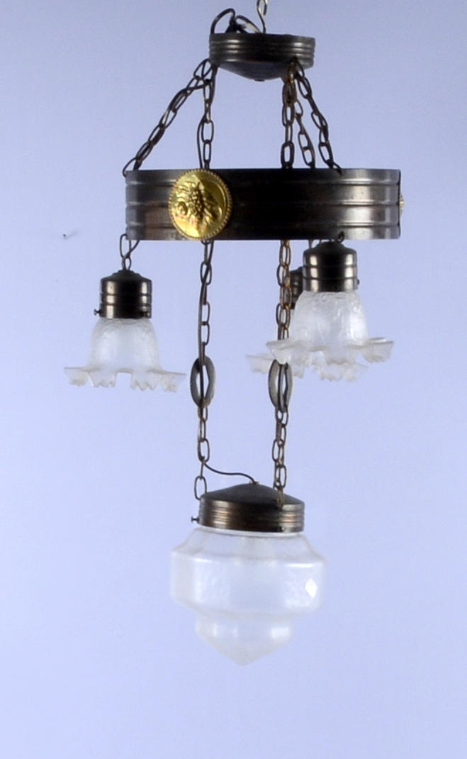 TAKARMATUR, jugend, koppar och frostat glas, 1900-talets första hälft.