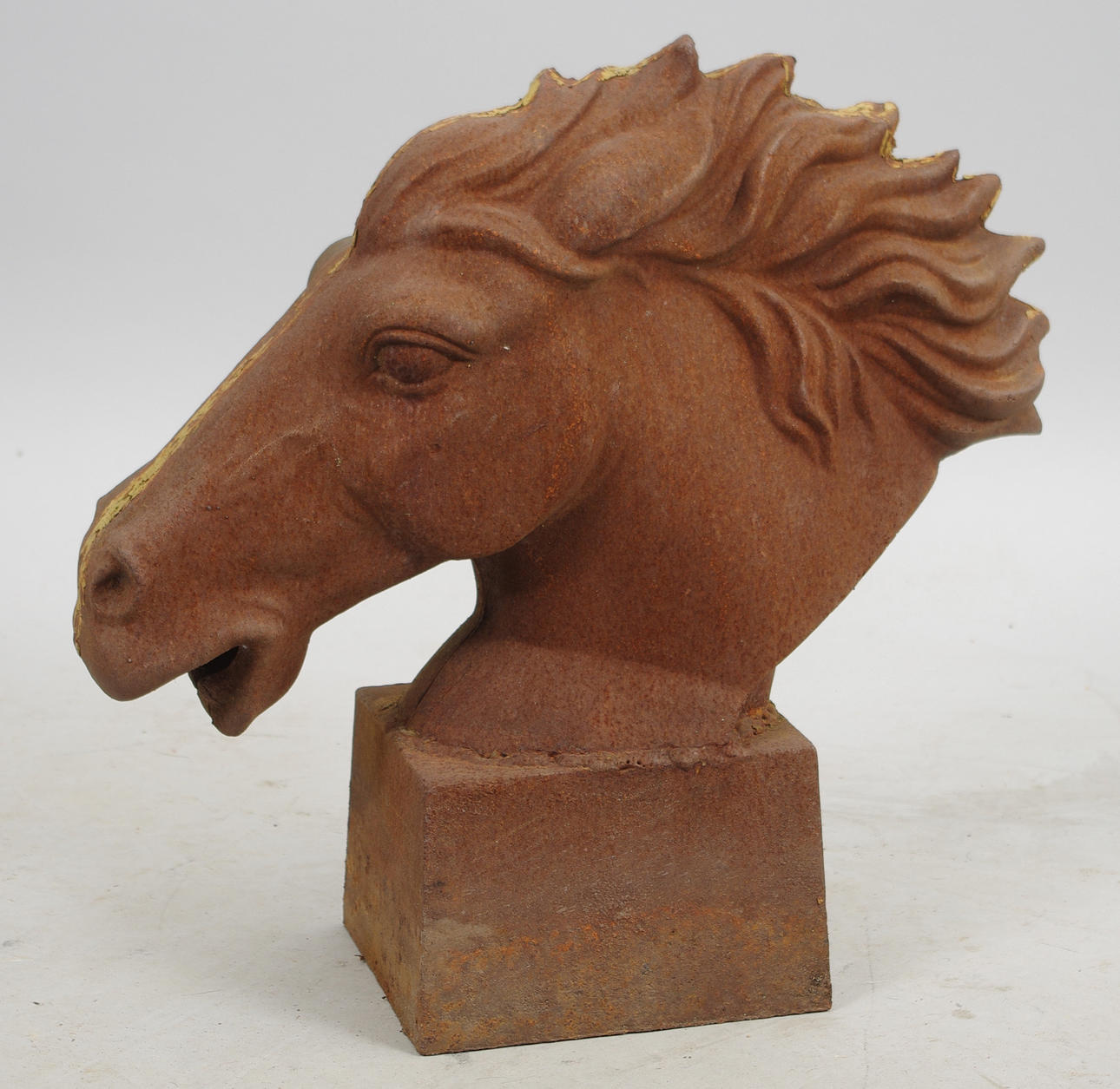 SKULPTUR, gjutjärn, häst, 1900-tal.