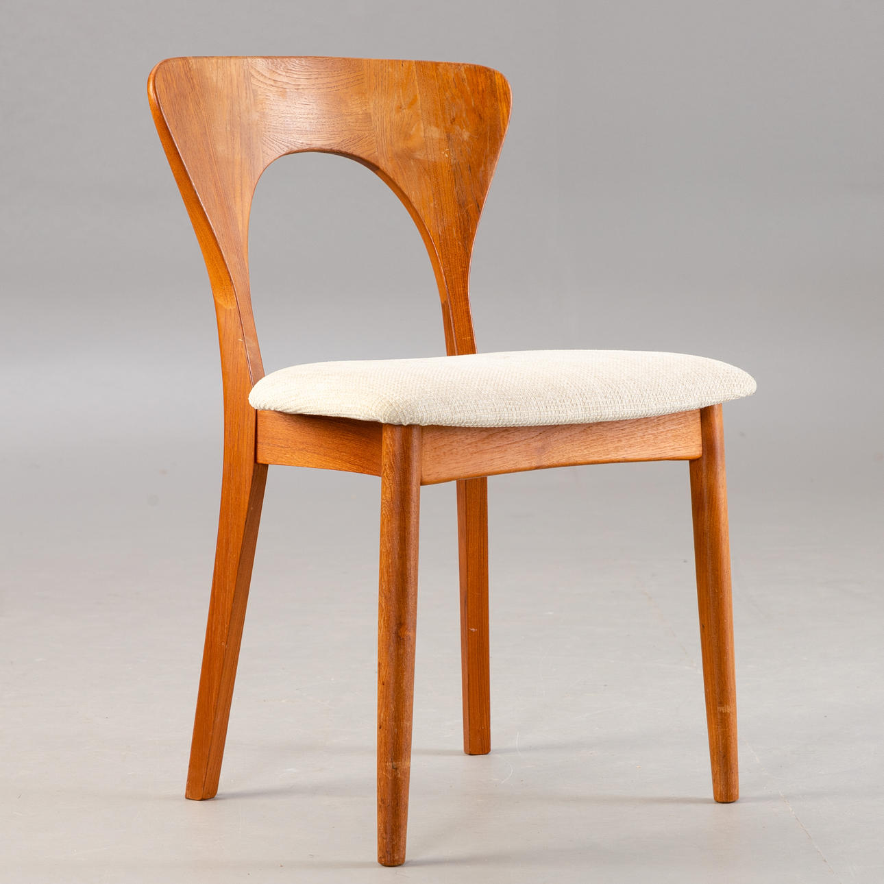 NIELS KOEFOED. Koefoeds Hornslet, 'Peter' stol.