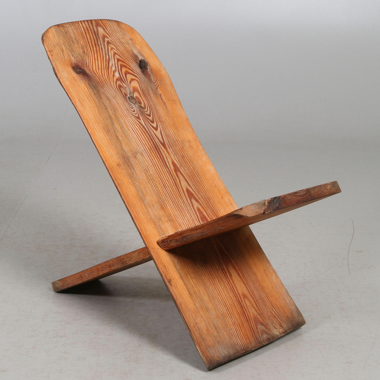 VIKINGESTOL, fyrretræ, 1900-tallet.