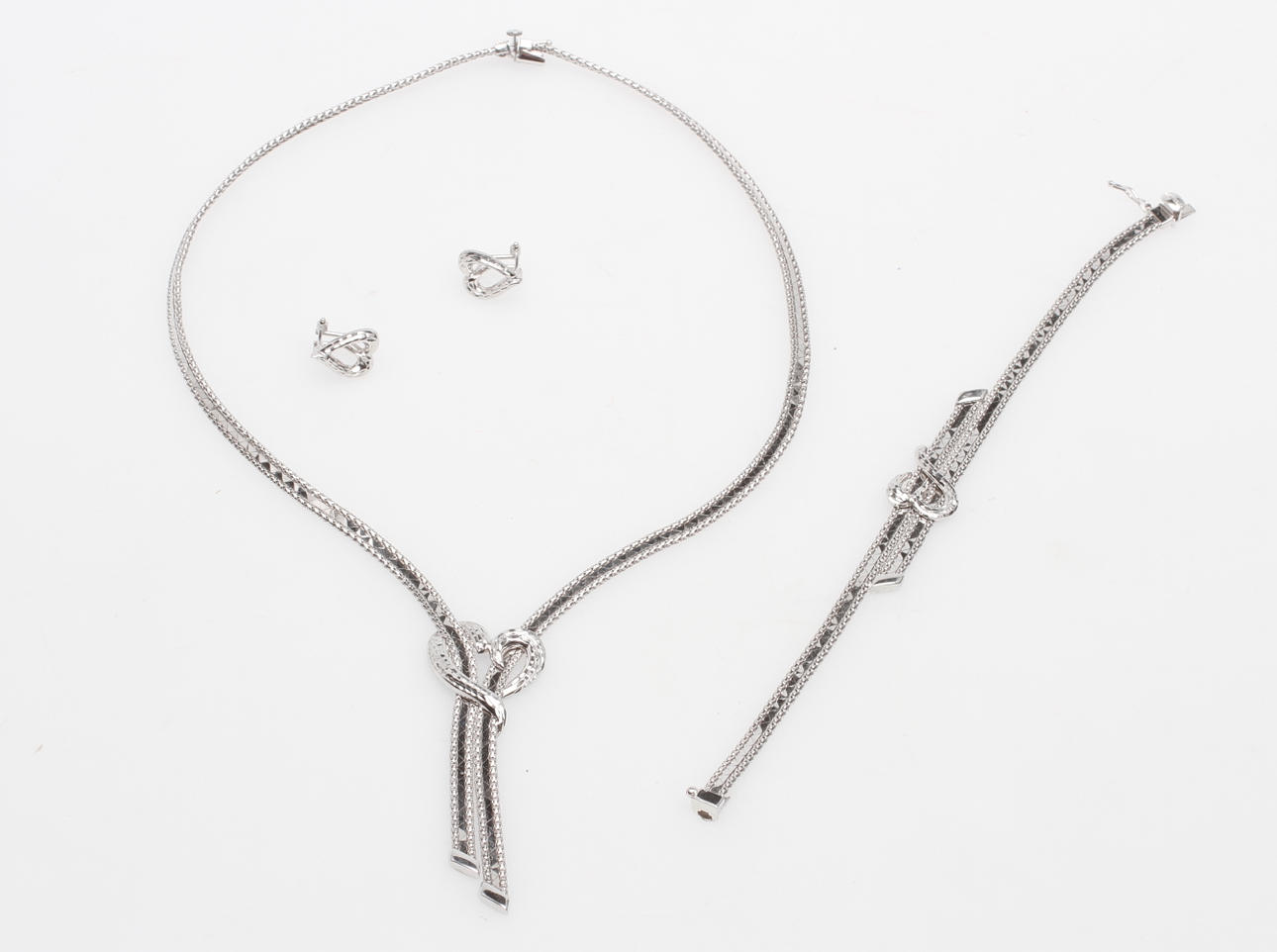 SMYCKESET VITGULD, 18k guld, DESIGN By Ronco Gioielli, vikt ca 36,7 gr.