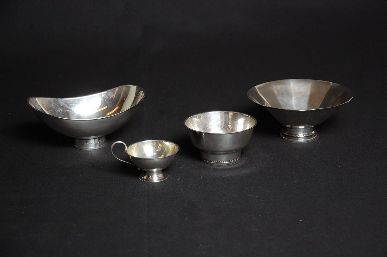 SKÅLAR, 4 delar silver, vikt 405 g.