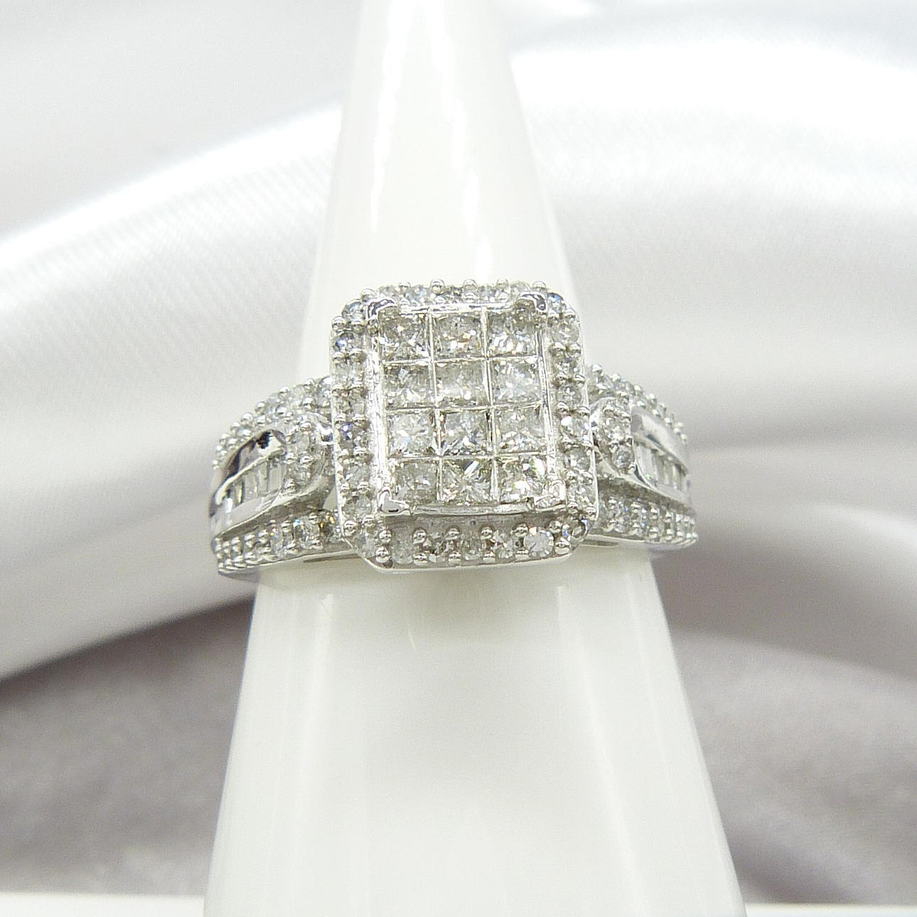 anillo damero DIAMANTE 1.00CT.