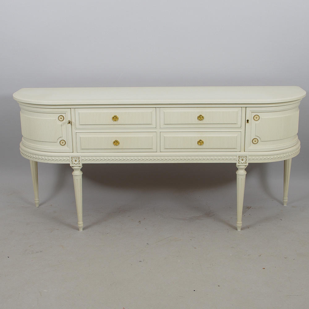 SIDEBOARD, vitmålat, gustaviansk stil, 1900-tal.