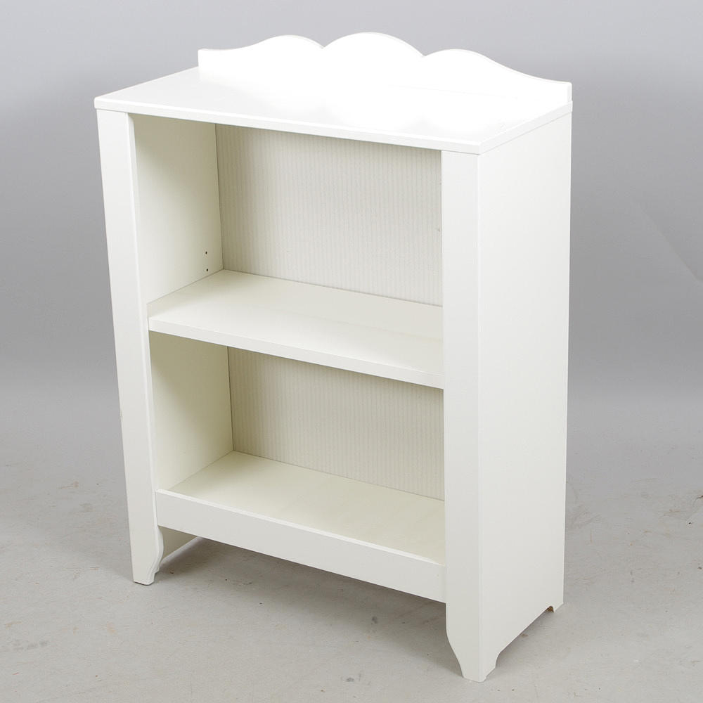 BOKHYLLA, vitmålad, sent 1900-tal.