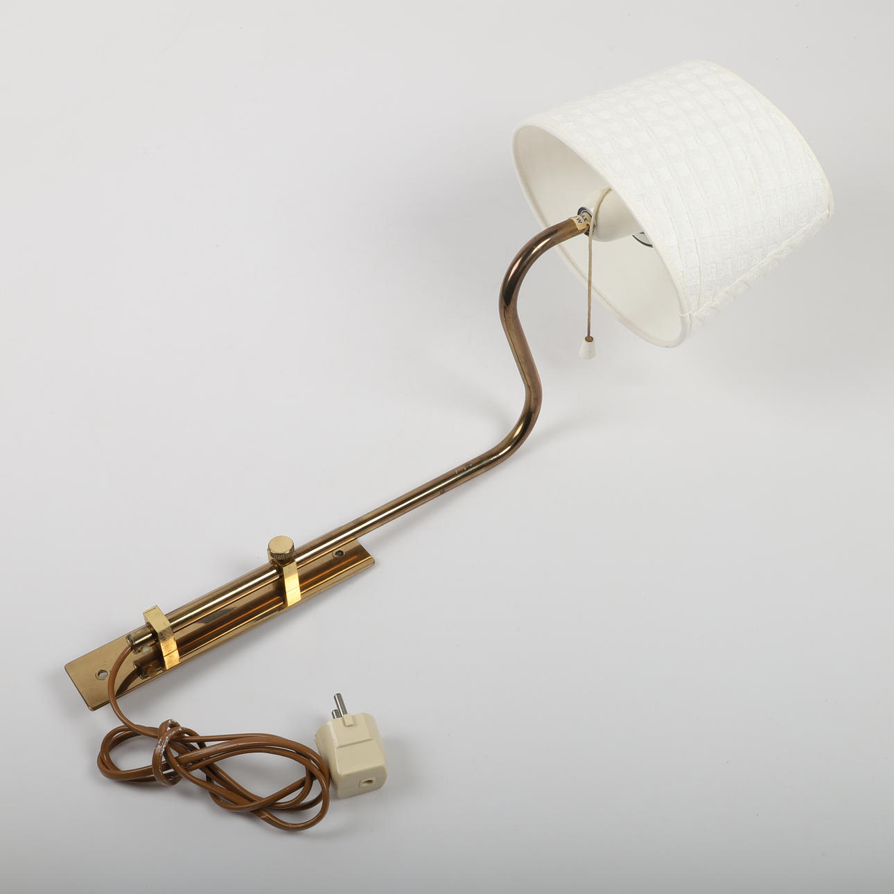 WALL LAMP, "V-132", brass, Bergboms.