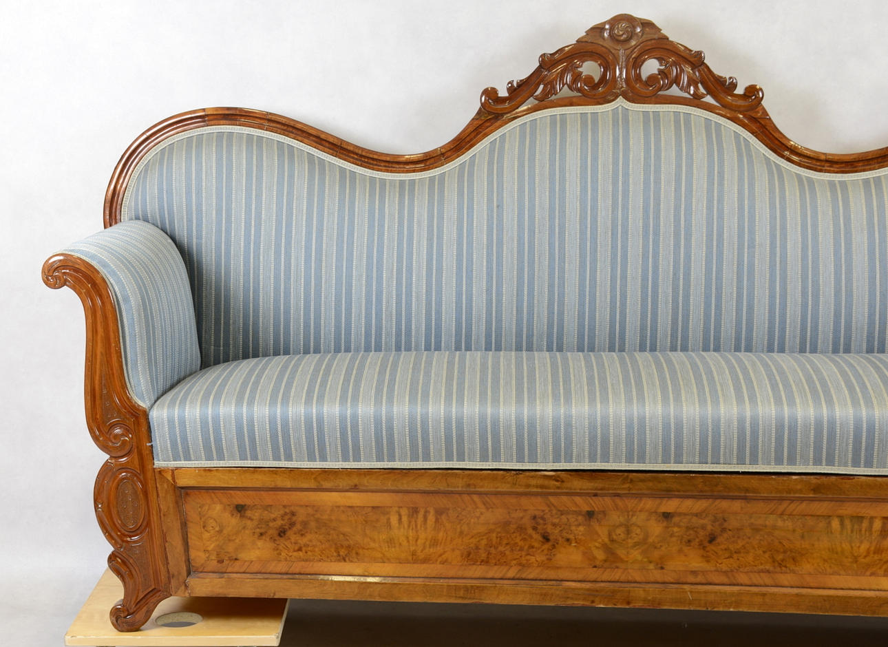 SOFFA, Karl-Johan 1800-tal.