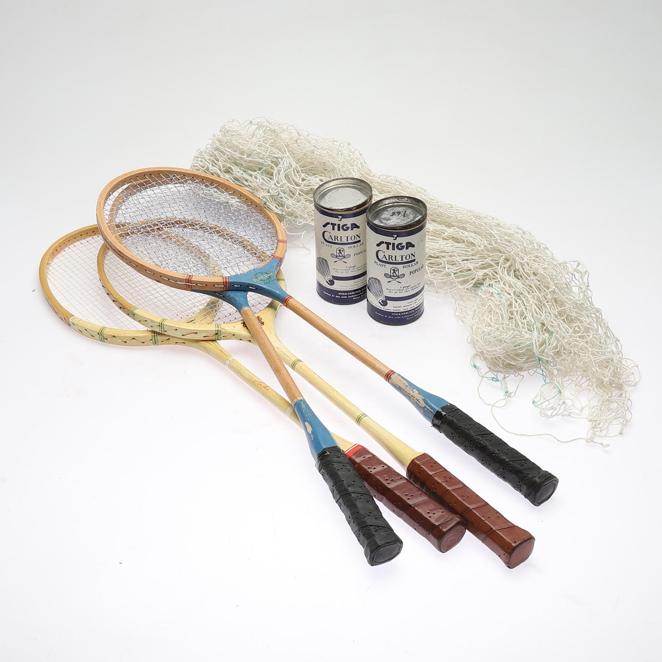 BADMINTONUTRUSTNING, 7 delar, 1900-talets mitt.