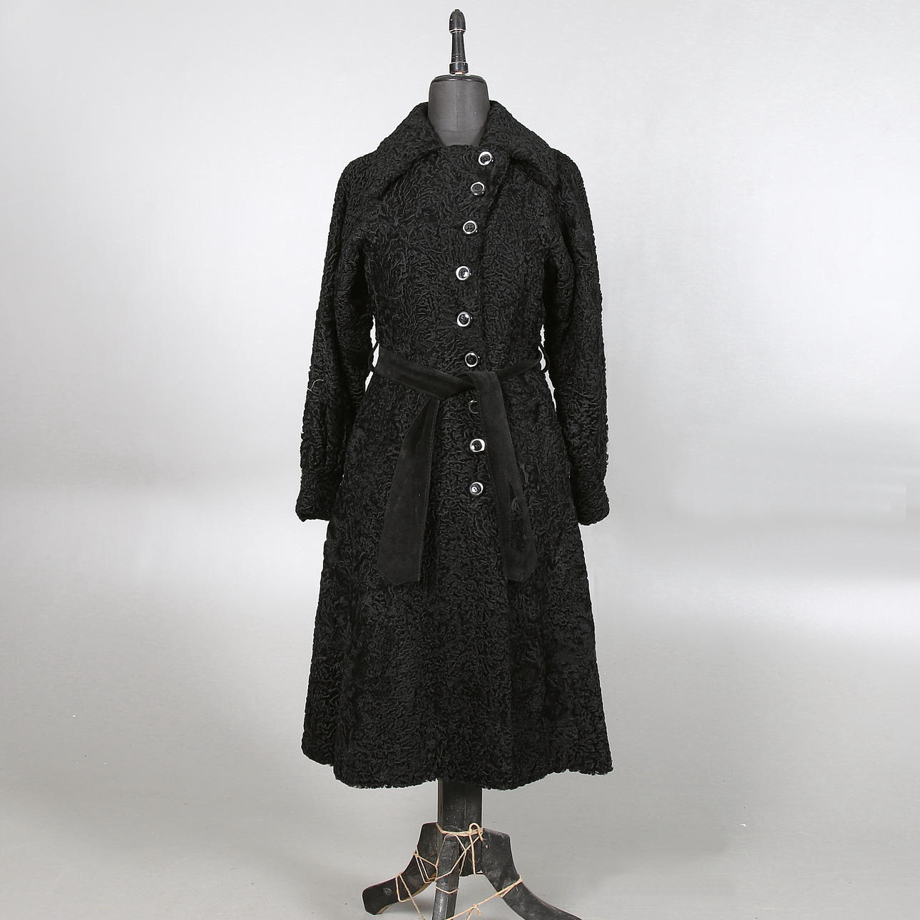 PÄLSKAPPA, persian, Atelje Pälsen, Jönköping. 1970/80-tal.