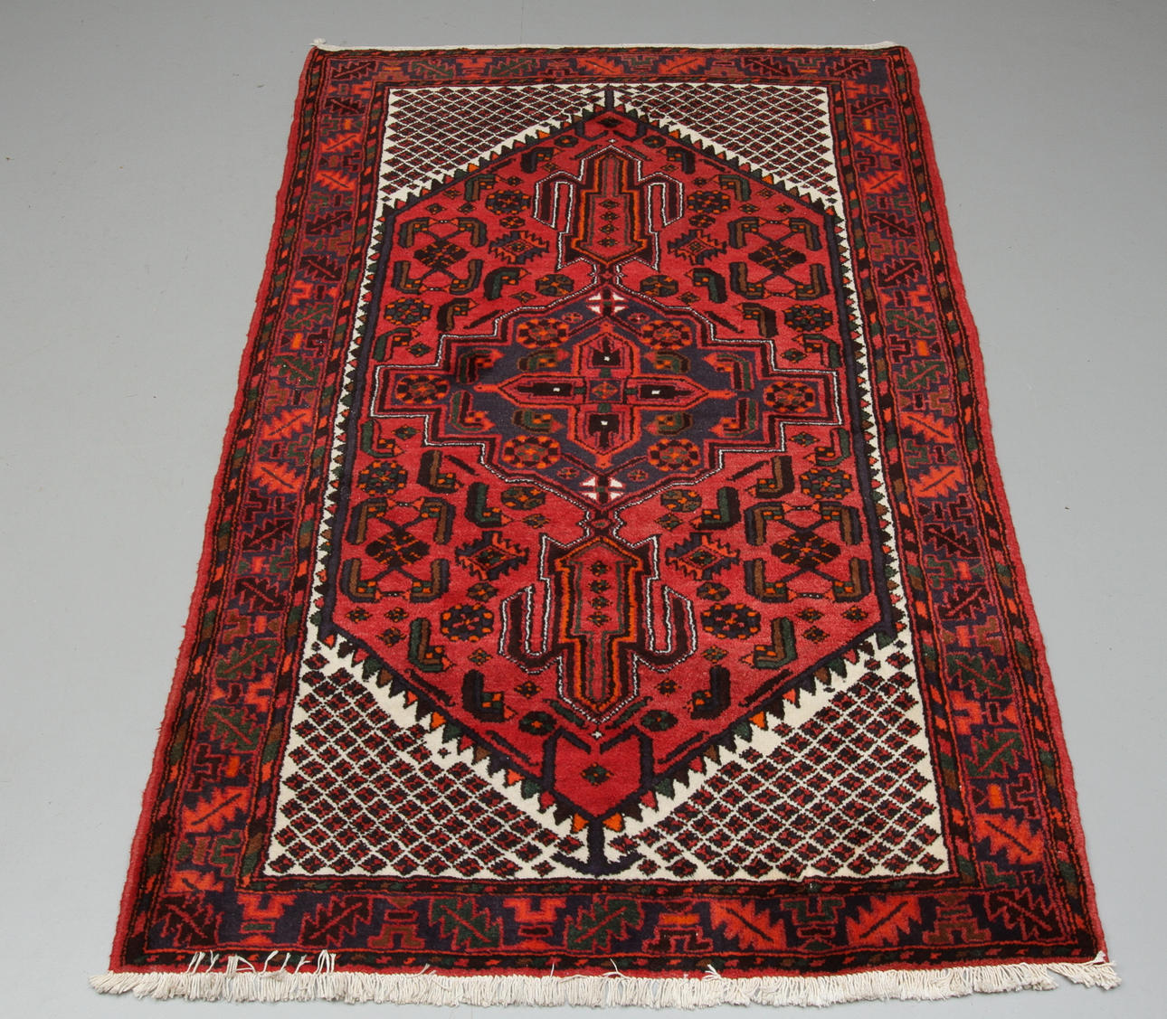 ORIENTMATTA, ca 206 x 134 cm.