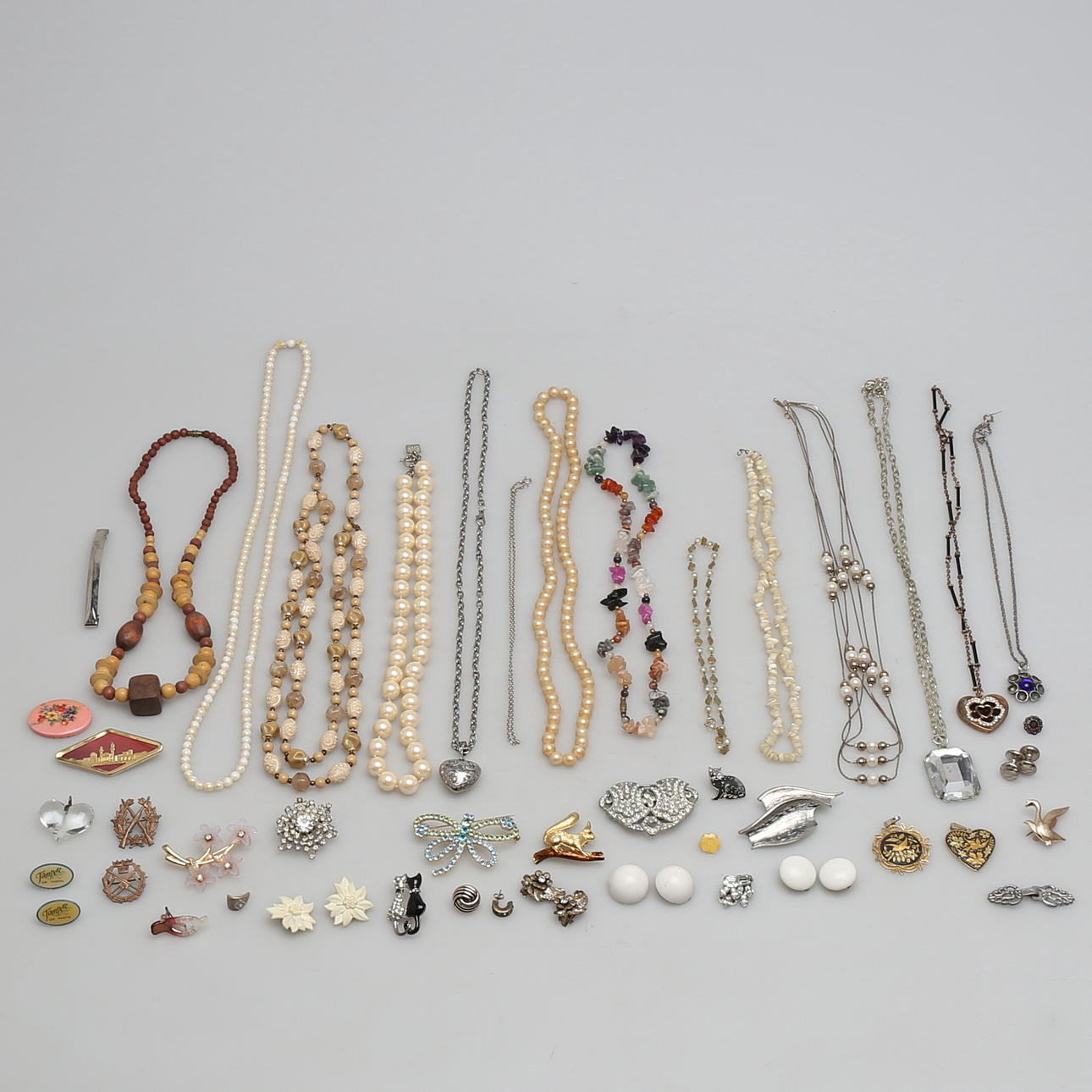 PARTI BIJOUX, ca 30 delar, 1900-talet.