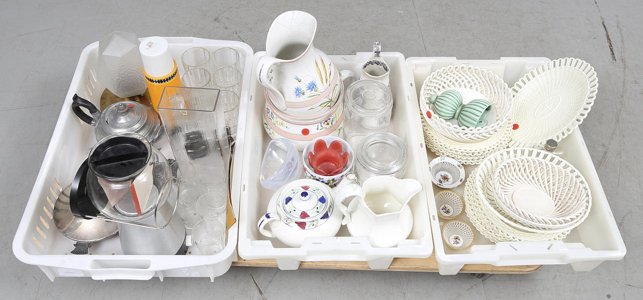 GLAS och KERAMIK med mera, 1800-1900-tal.