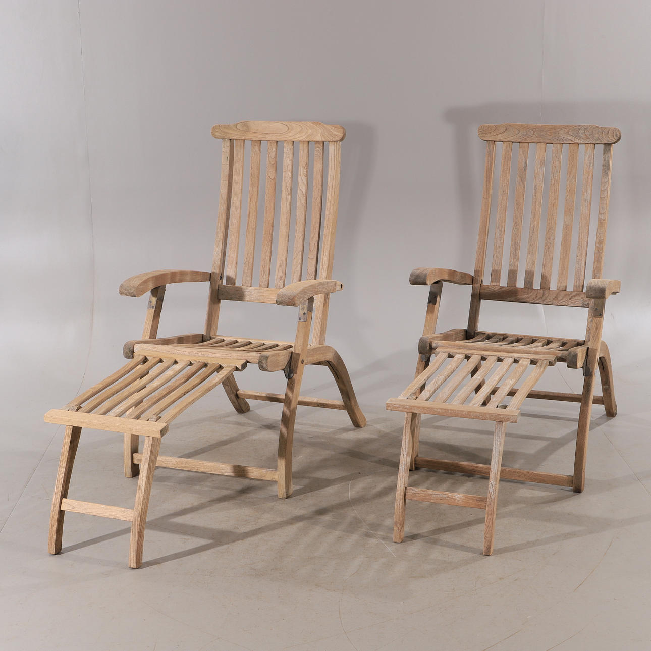 DECK CHAIRS, 1 pair, teak, Classic garden.