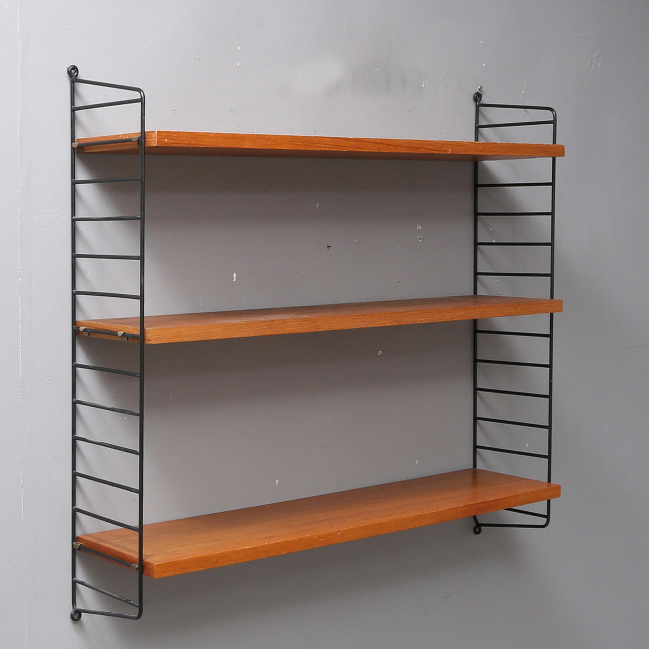 NILS & KAJSA STRINNING. hylla, String, 1960 tal.