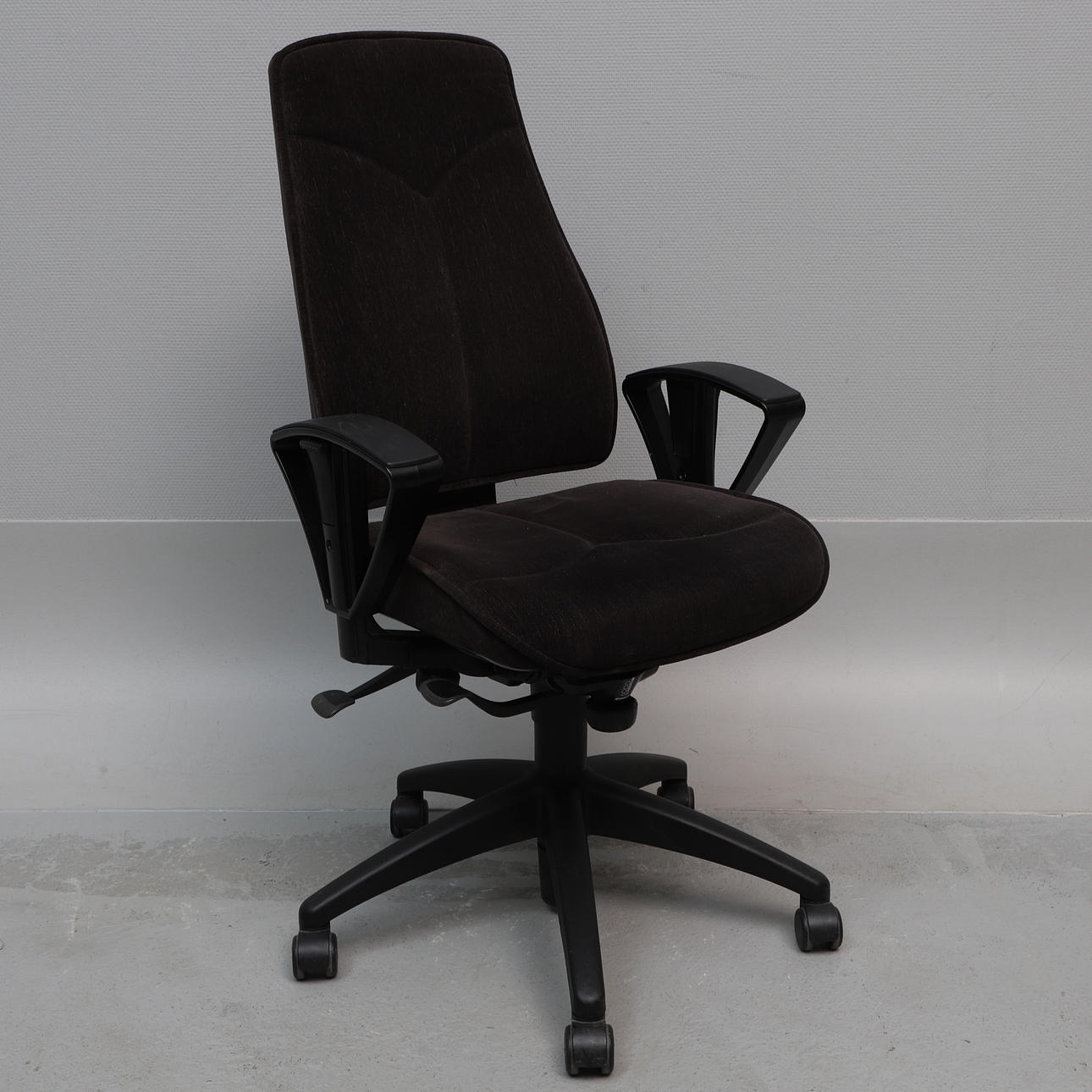 BÜROSTUHL, Modell 6241, Kinnarps.