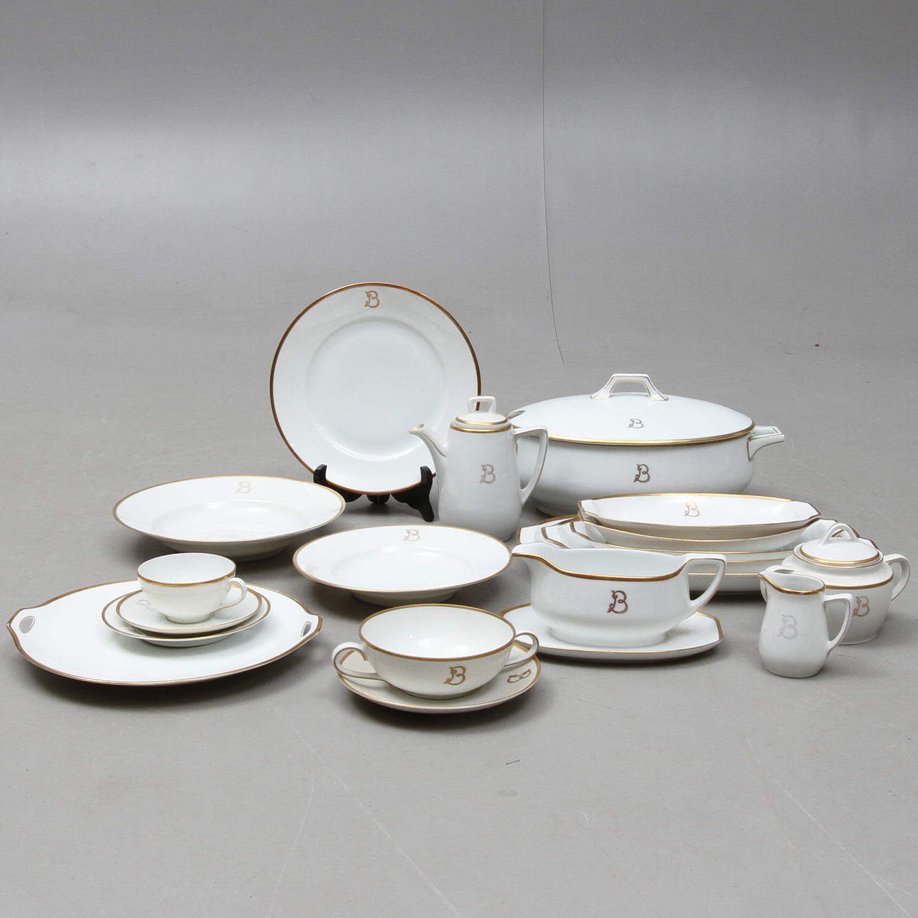 MAT- OCH KAFFESERVIS, 83 delar, porslin, KP Karlskrona, 1900-tal.