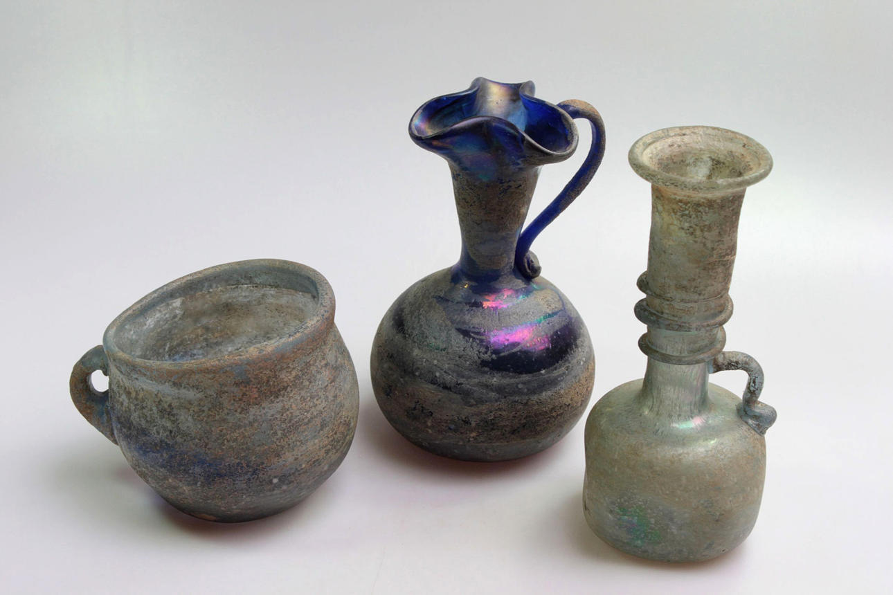 TRE ROMERSKA GLASÖGON.