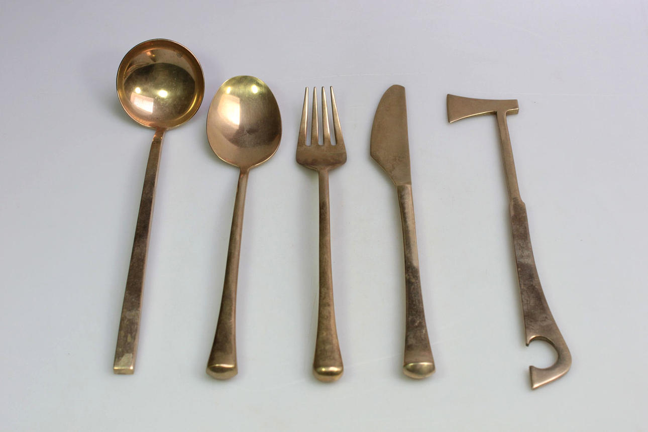 BESTICK, brons, stämplat, Skanthai, Thailand.